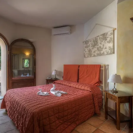 Borgo San Martino 3* Riparbella