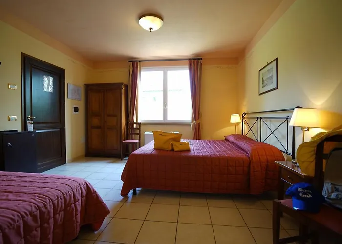Borgo San Martino 3* 리파벨라