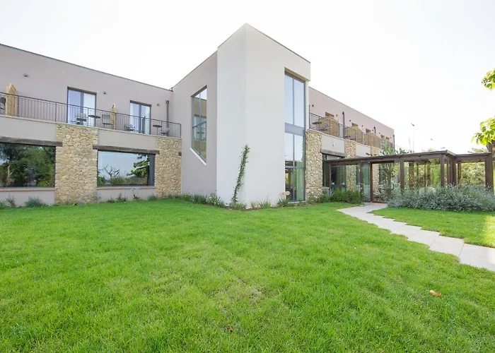 Borgo San Martino 3*