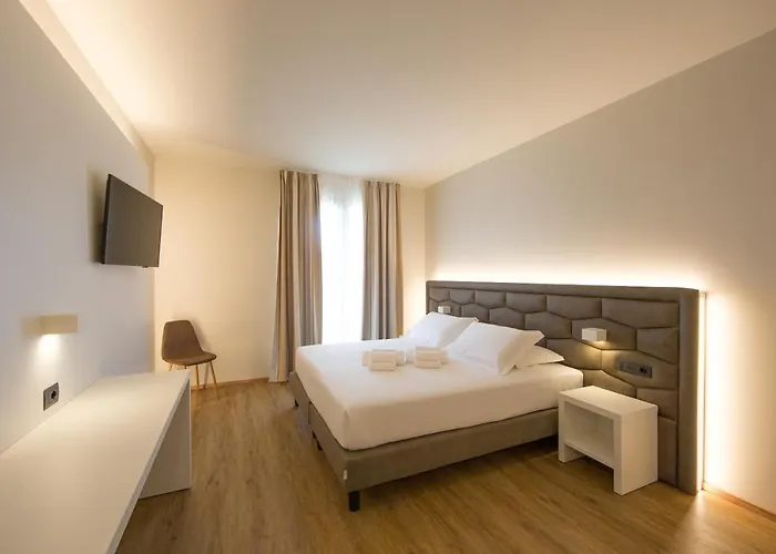 Borgo San Martino 3* 리파벨라